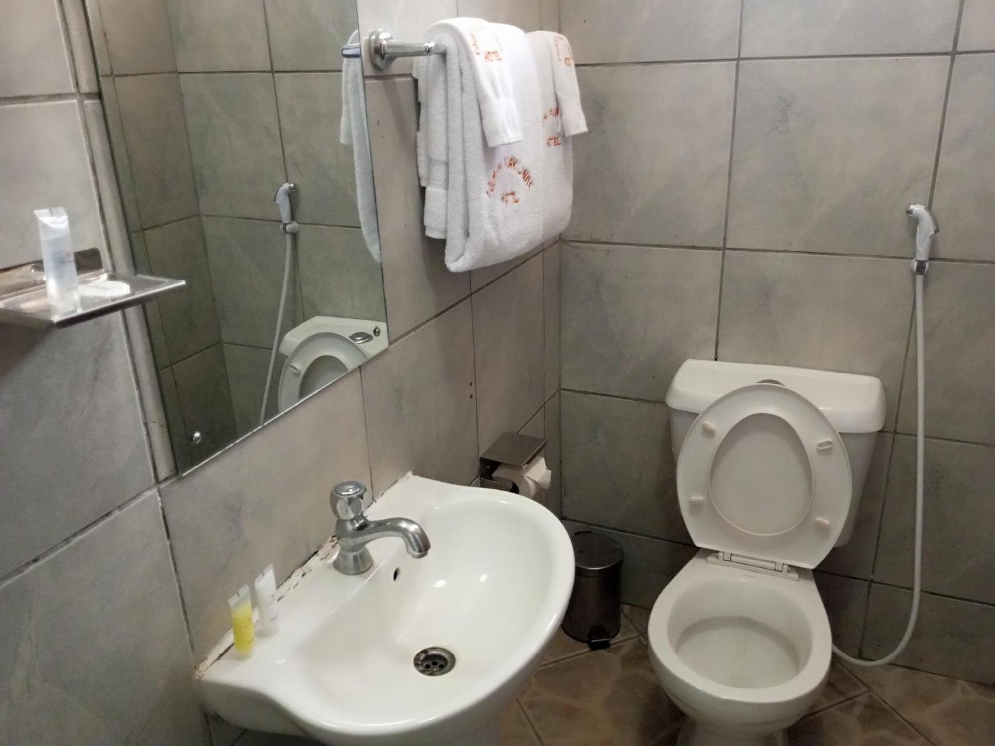 Fourth Parklands Hotel ナイロビ エクステリア 写真